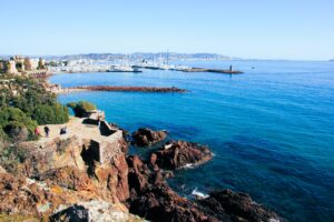 Mandelieu-300x200-1 Pourquoi Un Jour Un Voyage ?