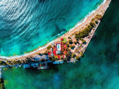 haniel-espinal-q5z92_n_HxY-unsplash-scaled-rhdf03m7kou36adimi0v7yyurddfdprbkwq0lc2w8o Croisières et Escales